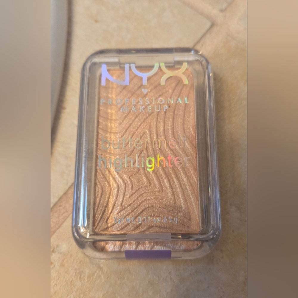 NYX Buttermelt Highlighter